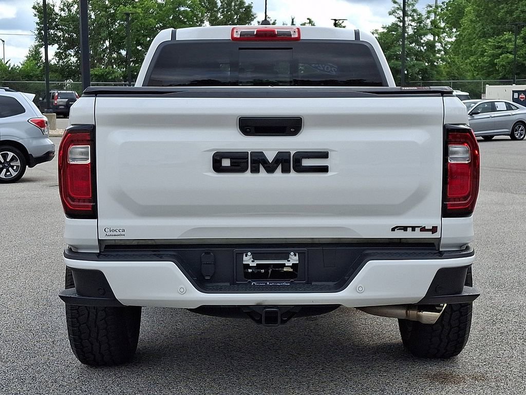 Used 2024 GMC Canyon AT4 w/ Technology Package AWD/4WD image 8