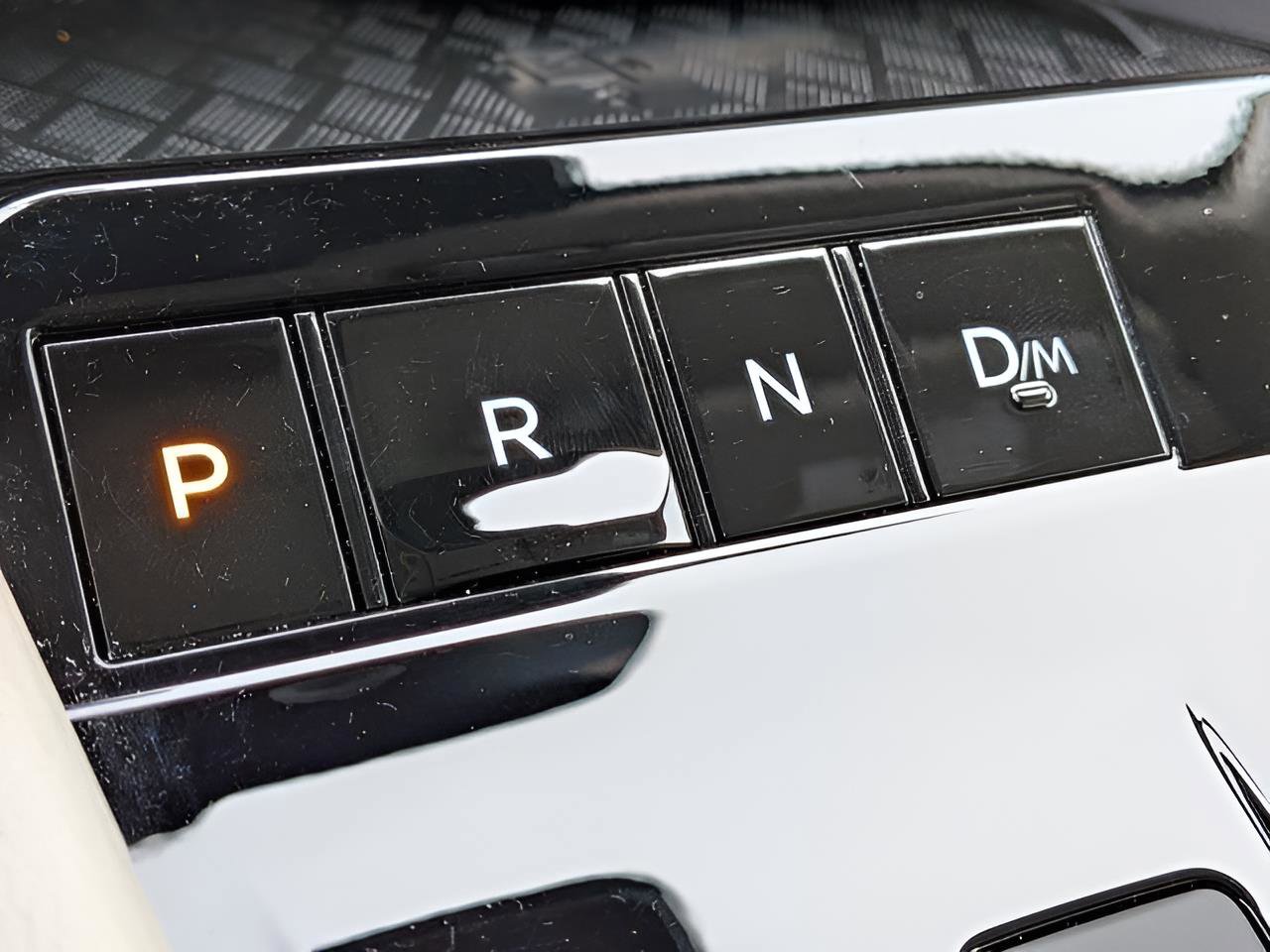 Certified 2025 Nissan Murano SV AWD/4WD image 20