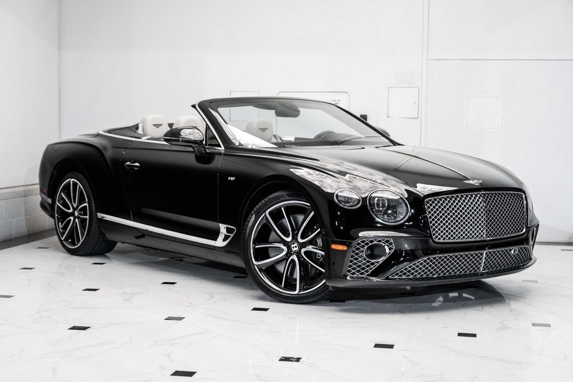 Certified 2020 Bentley Continental GT V8 AWD/4WD image 1