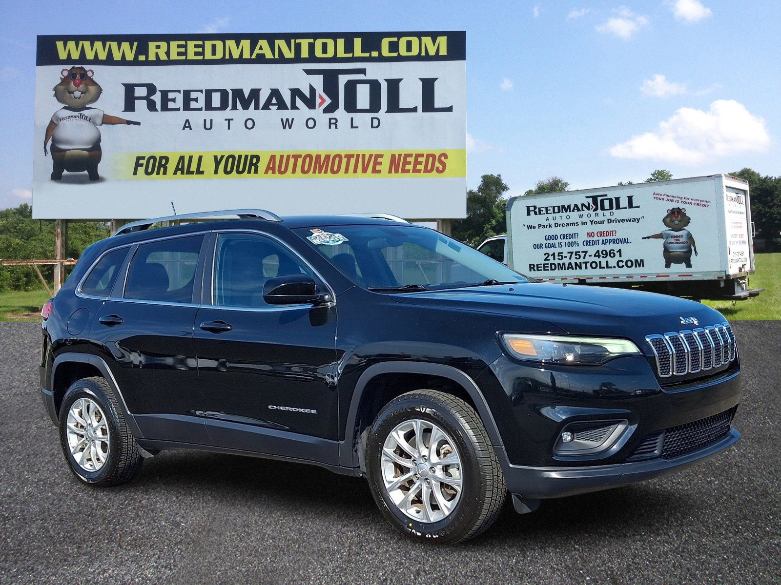 Used 2019 Jeep Cherokee Latitude w/ Popular Appearance Group AWD/4WD image 1
