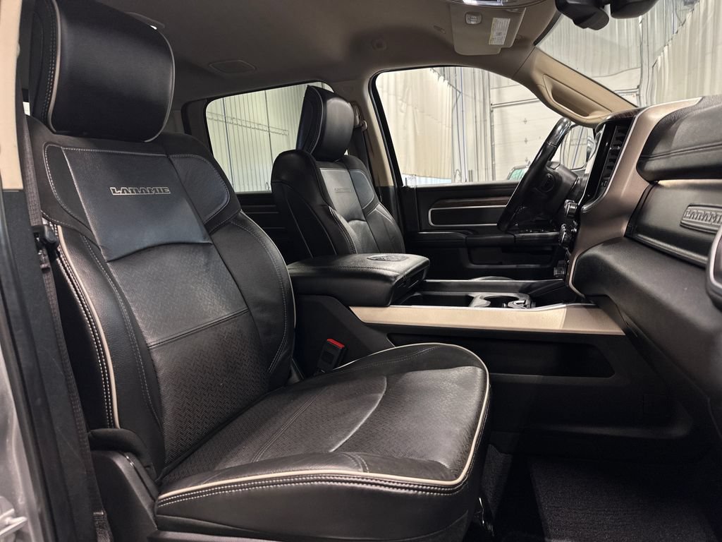 Used 2020 RAM 2500 Laramie AWD/4WD image 35