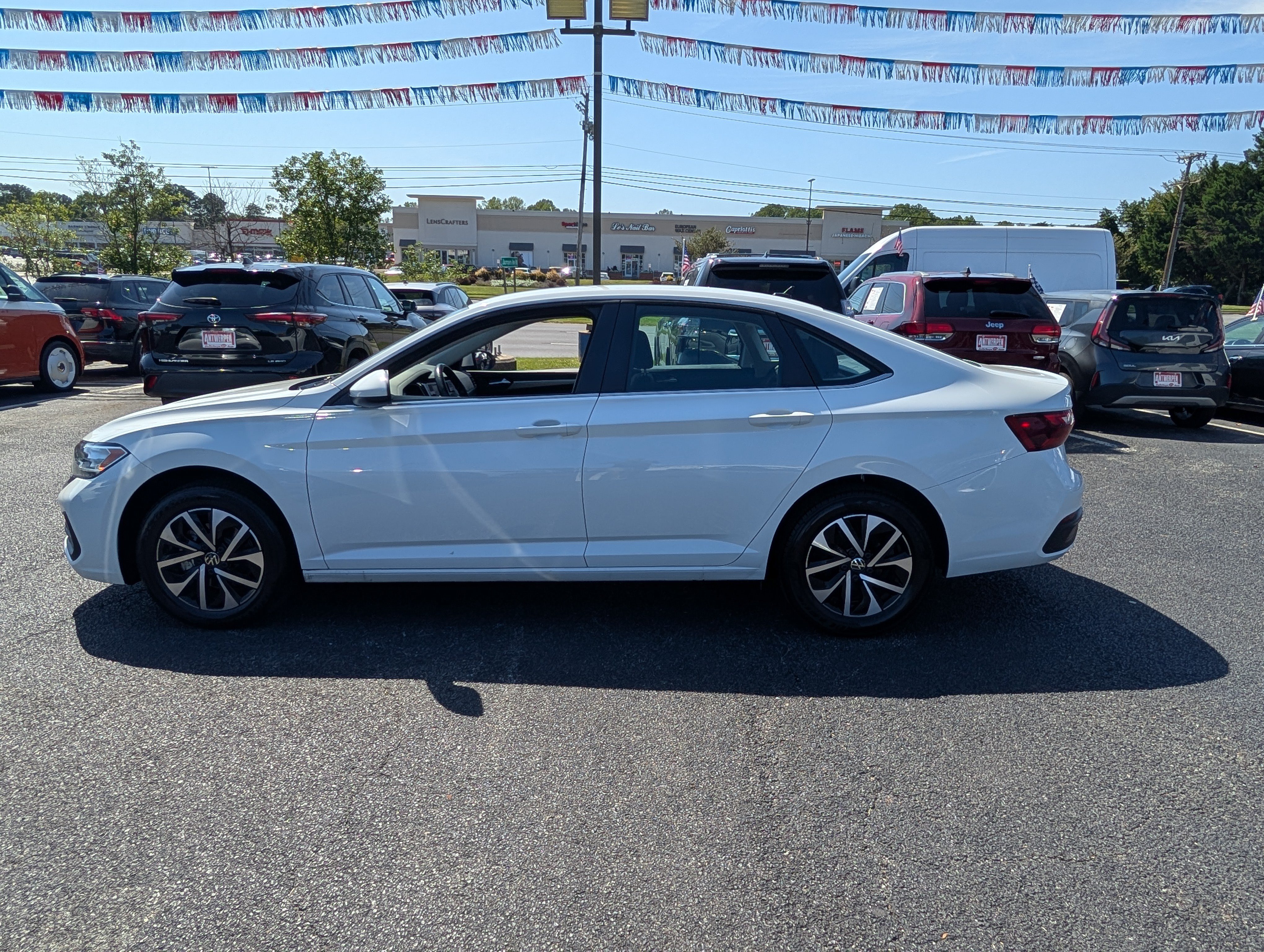 Used 2024 Volkswagen Jetta S FWD image 6
