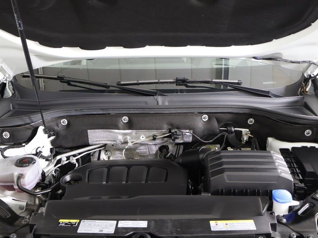 Certified 2024 Volkswagen Atlas Peak Edition SEL AWD/4WD image 26