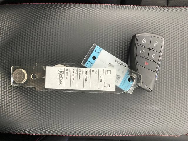 Used 2026 Chevrolet Equinox RS FWD image 30