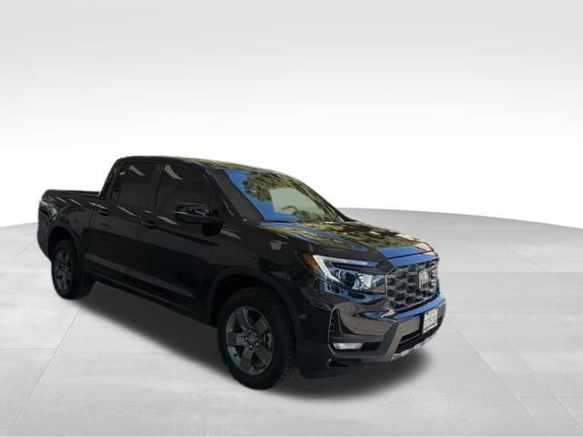 Used 2025 Honda Ridgeline TrailSport image 7