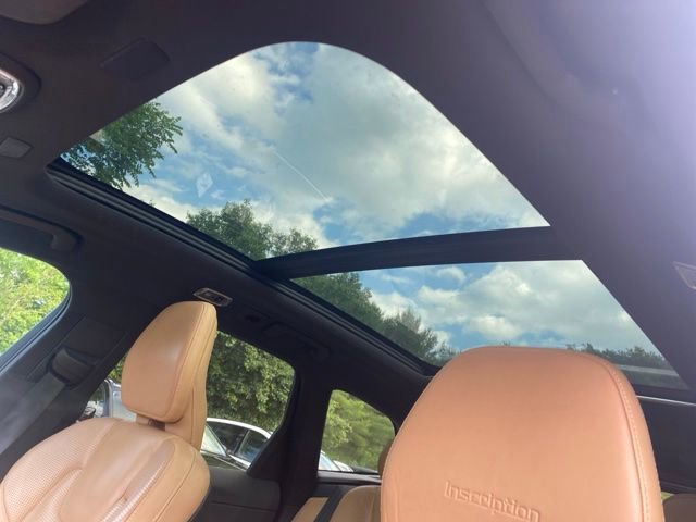 Used 2019 Volvo XC60 T6 Inscription w/ Protection Package Premier AWD/4WD image 14