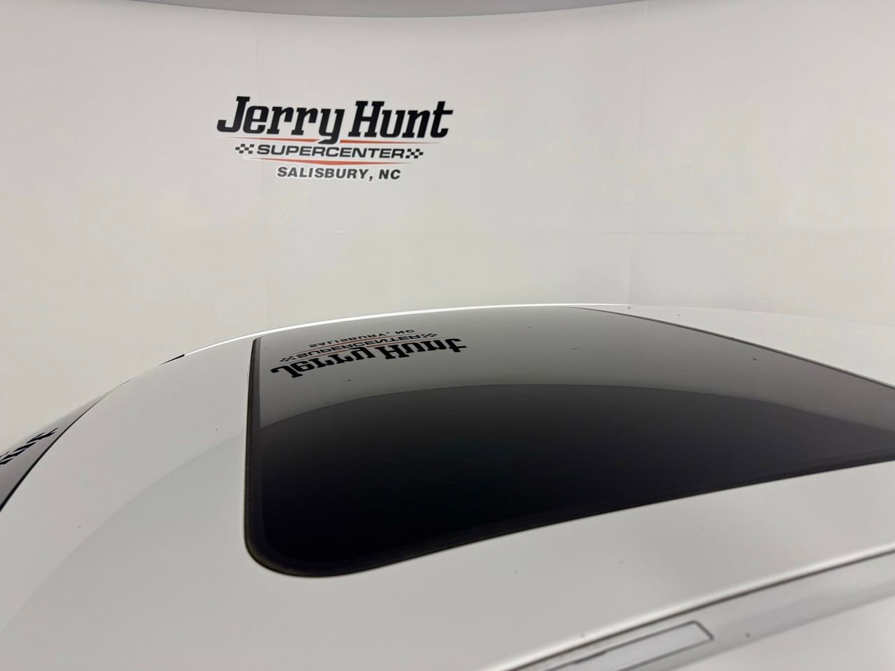 Used 2023 BMW 330i Sedan w/ Premium Package image 14