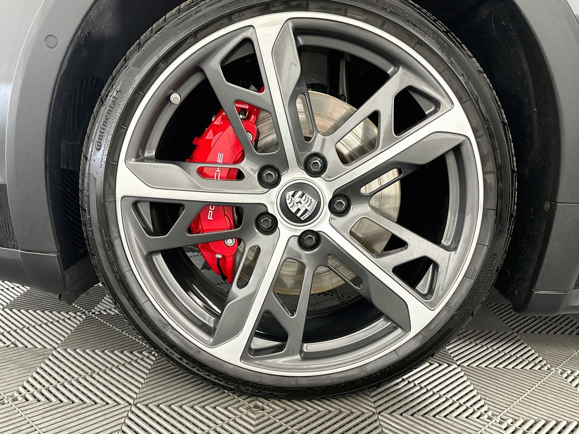 Used 2023 Porsche Taycan 4S AWD/4WD image 33