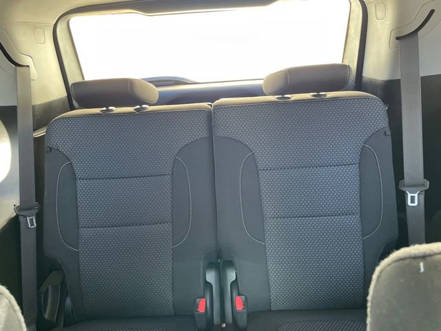 Used 2023 GMC Acadia SLE w/ Driver Convenience Package image 21