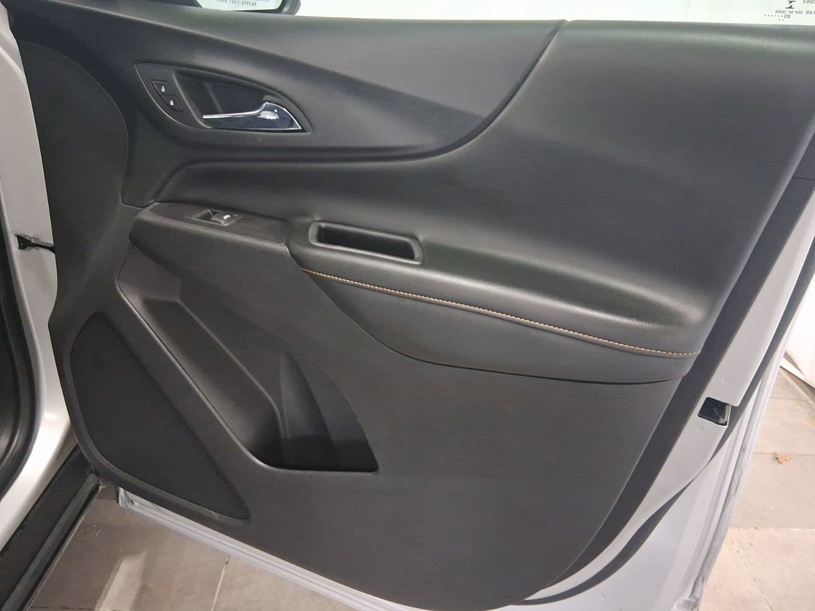Used 2020 Chevrolet Equinox Premier w/ Premier Redline Edition FWD image 18
