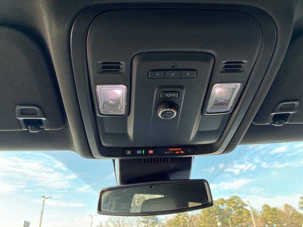 Used 2024 Chevrolet Tahoe LT image 17