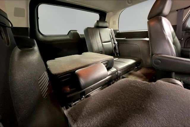 Used 2012 Cadillac Escalade Luxury image 26