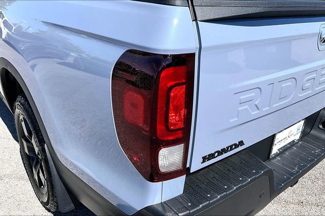 New 2026 Honda Ridgeline Black Edition image 14