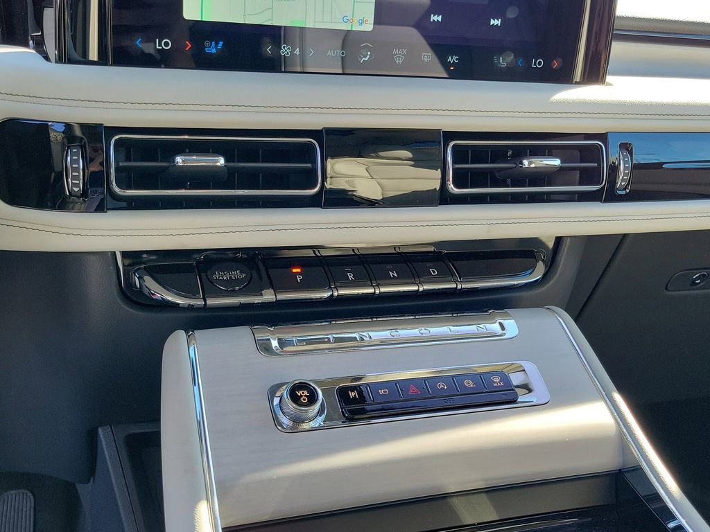 New 2025 Lincoln Aviator Reserve w/ Equipment Group 201A image 28