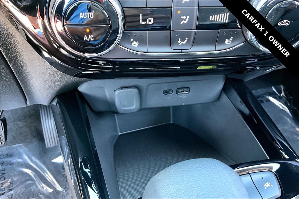Used 2025 Chevrolet Trax ACTIV FWD image 16