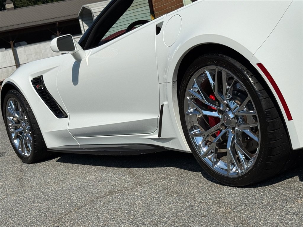 Used 2018 Chevrolet Corvette Z06 RWD image 27