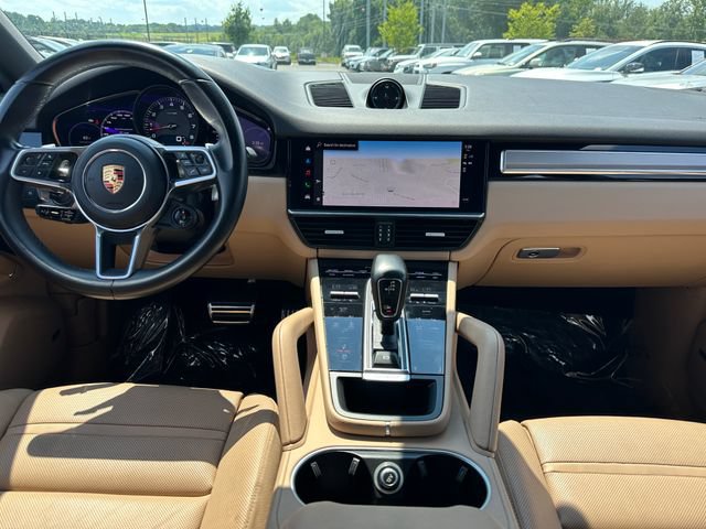 Used 2022 Porsche Cayenne S AWD/4WD image 17