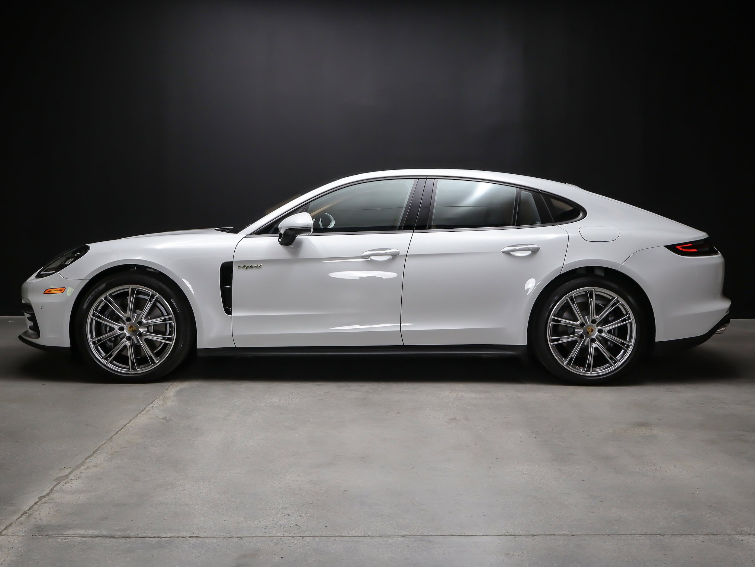 Certified 2019 Porsche Panamera 4 AWD/4WD image 7