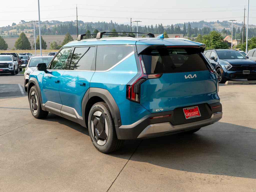 New 2026 Kia EV9 Wind AWD/4WD image 5
