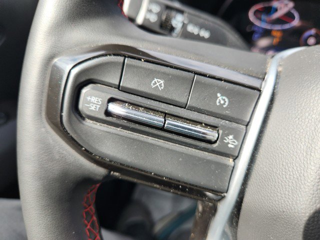 Used 2025 Chevrolet Colorado Z71 w/ Technology Package image 38