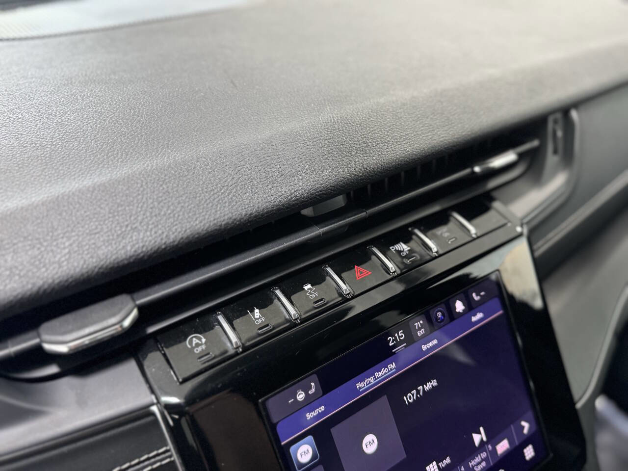 Used 2024 Jeep Grand Cherokee L Laredo image 49