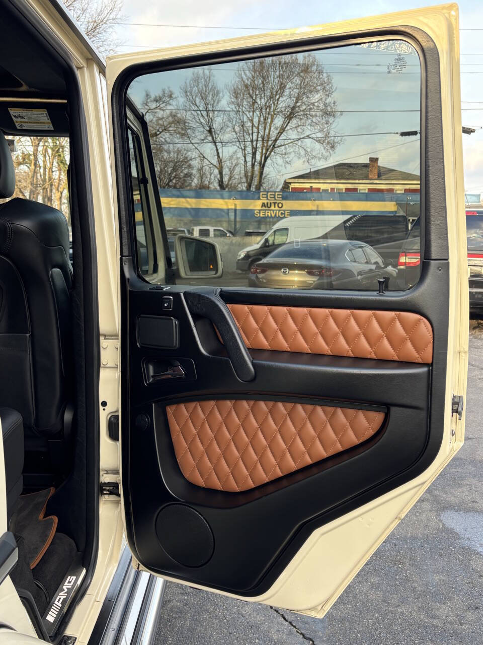 Used 2015 Mercedes-Benz G 63 AMG 4MATIC image 17