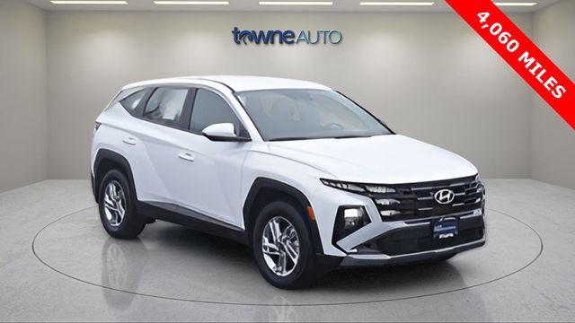 Used 2025 Hyundai Tucson SE AWD/4WD image 9