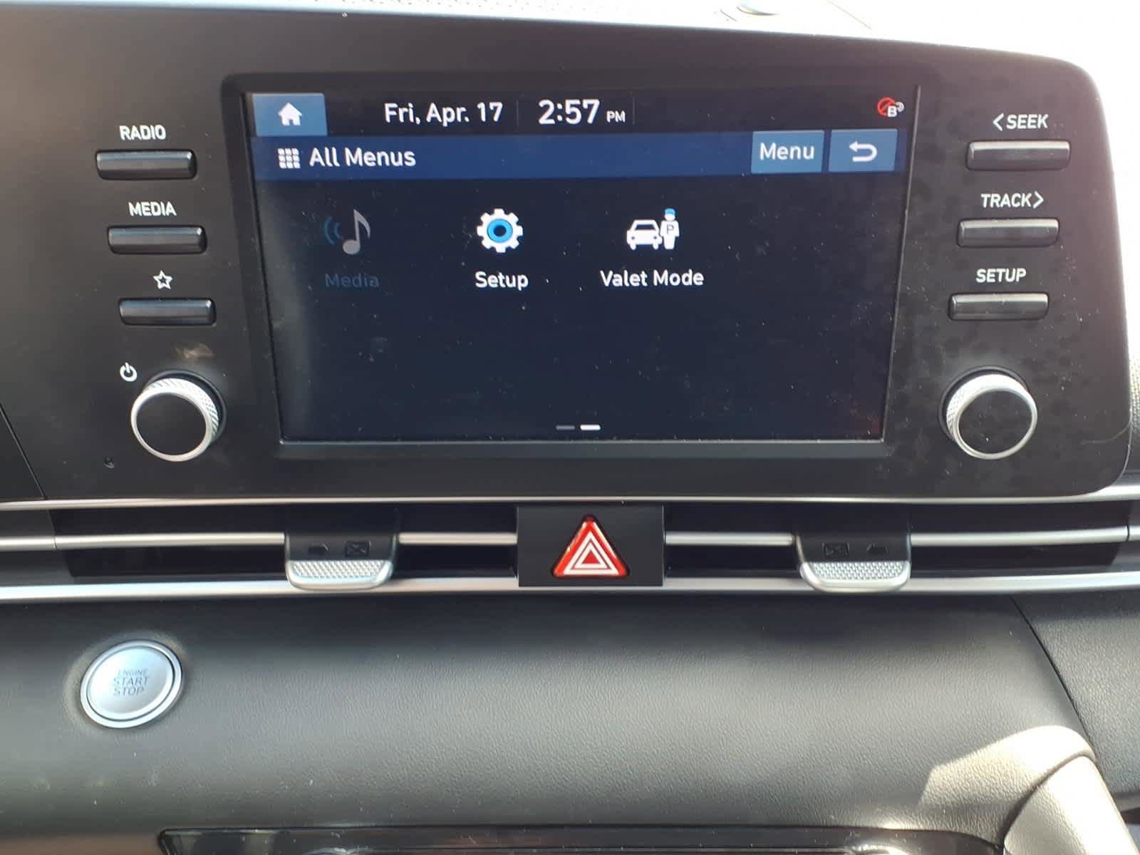 Used 2023 Hyundai Elantra SEL image 21