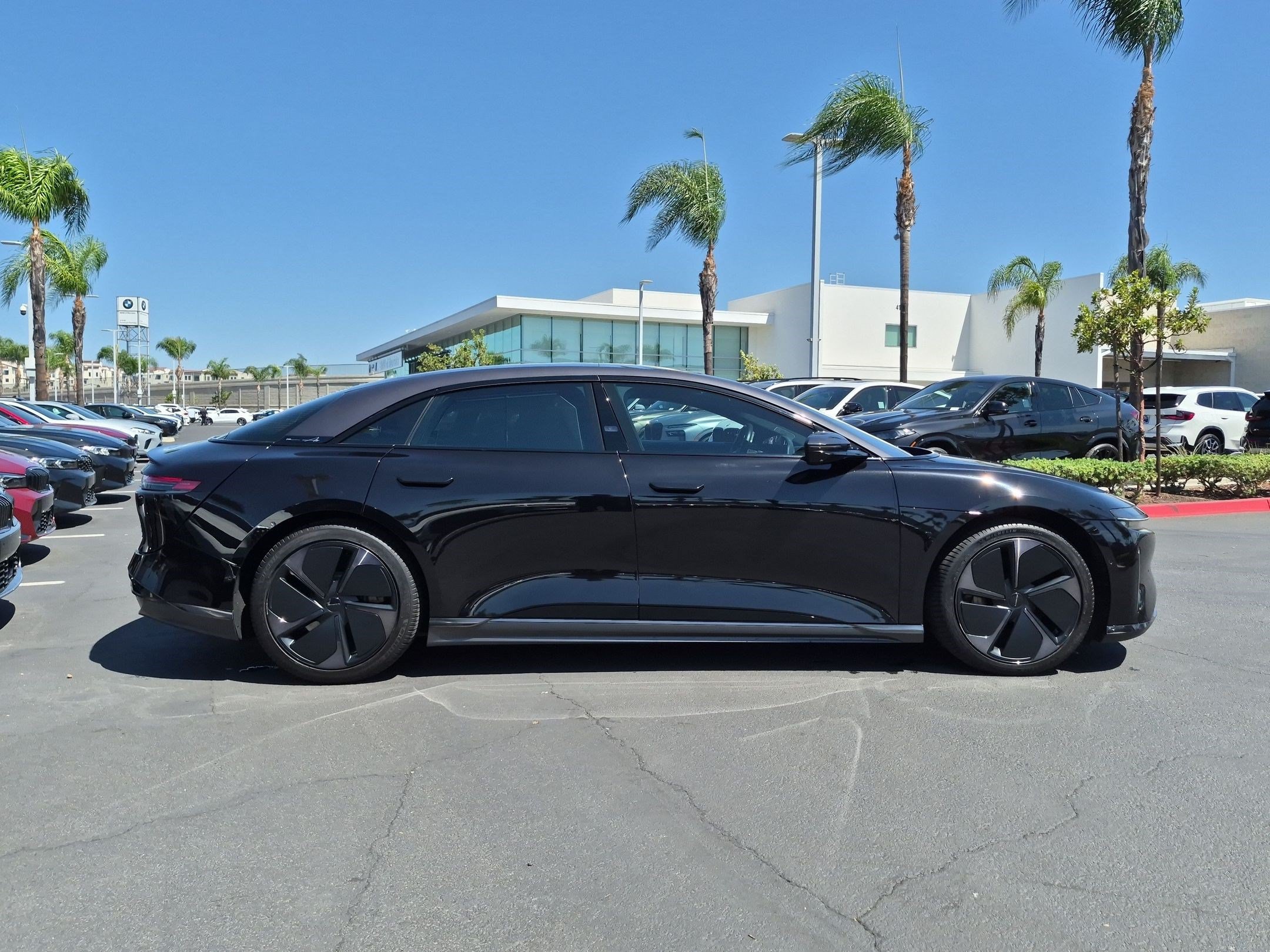 Used 2023 Lucid Air Touring AWD/4WD image 11