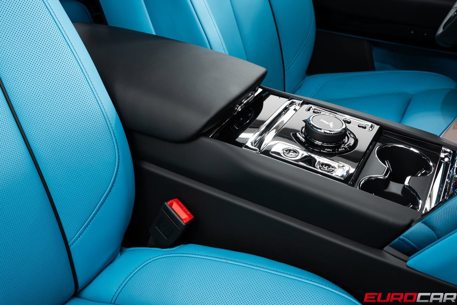 Used 2026 Rolls-Royce Cullinan AWD/4WD image 48