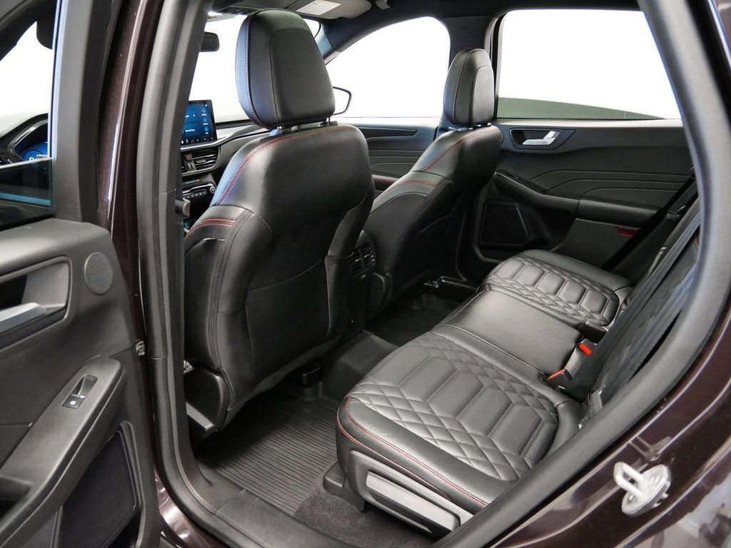 Used 2023 Ford Escape ST-Line Elite w/ Premium Technology Package image 10