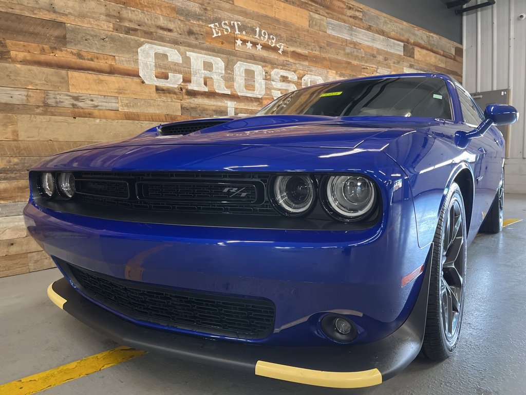 Used 2022 Dodge Challenger R/T w/ Blacktop Package image 12