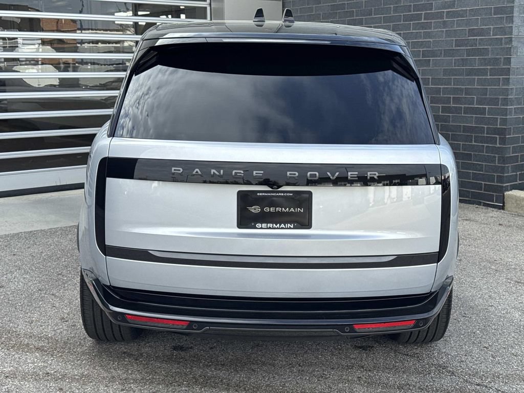 Certified 2025 Land Rover Range Rover Long Wheelbase SE AWD/4WD image 5
