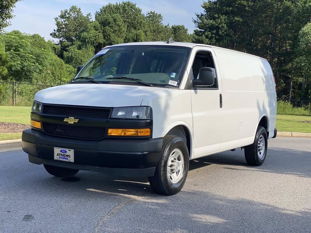 Used 2021 Chevrolet Express 2500 w/ Driver Convenience Package RWD image 10