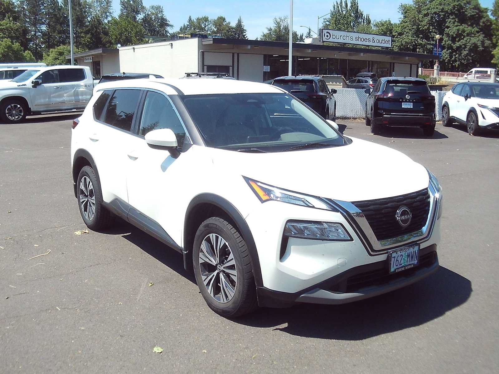 Used 2023 Nissan Rogue SV FWD image 7
