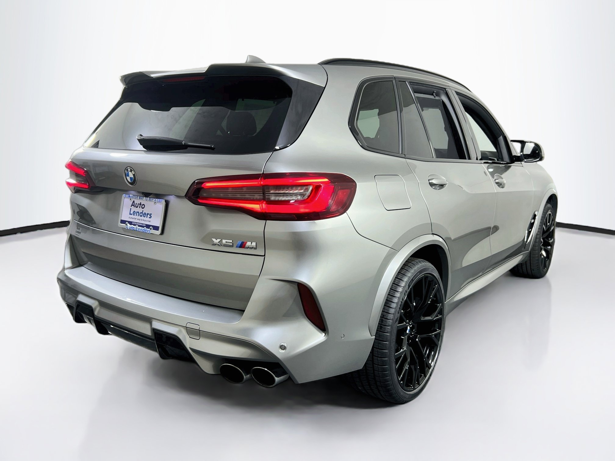 Used 2021 BMW X5 M w/ Executive Package AWD/4WD image 5