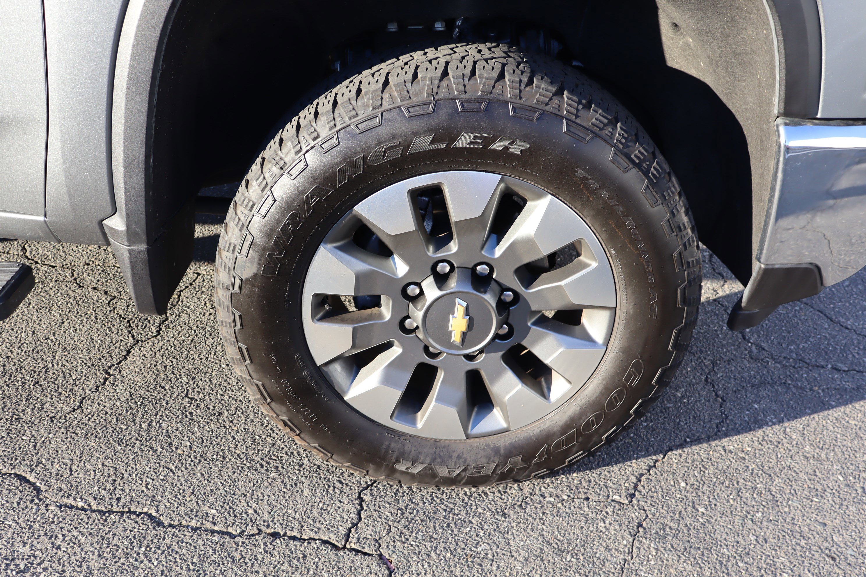 Certified 2025 Chevrolet Silverado 2500 LT w/ All Star Edition image 38