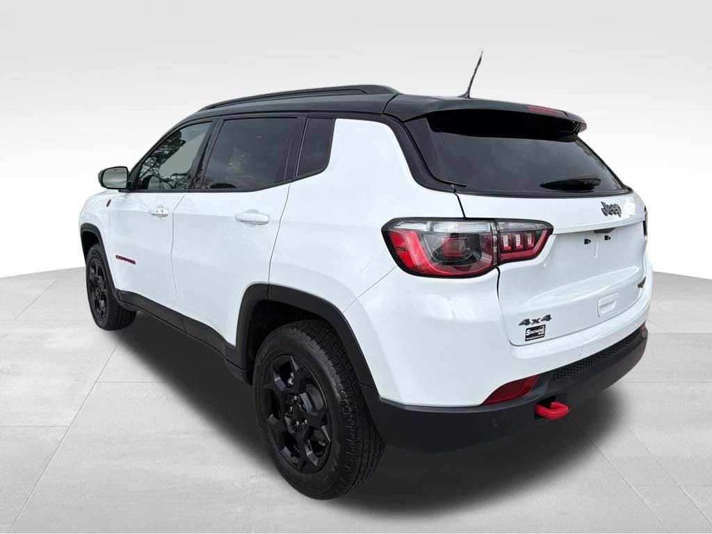 Used 2023 Jeep Compass Trailhawk image 3