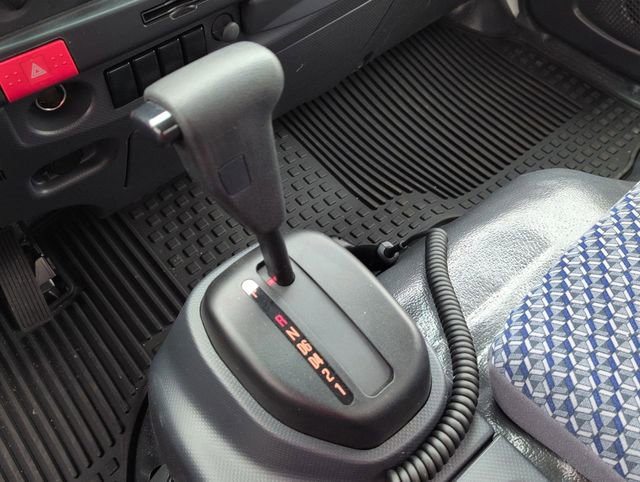 Certified 2024 Chevrolet Low Cab Forward image 14