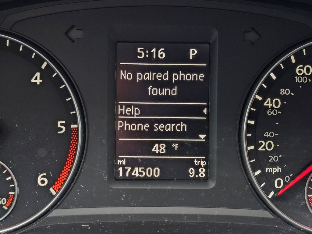 Used 2013 Volkswagen Passat TDI SEL Premium image 7