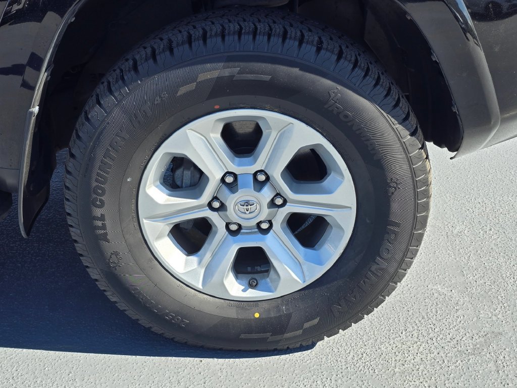 Used 2017 Toyota 4Runner SR5 Premium AWD/4WD image 10