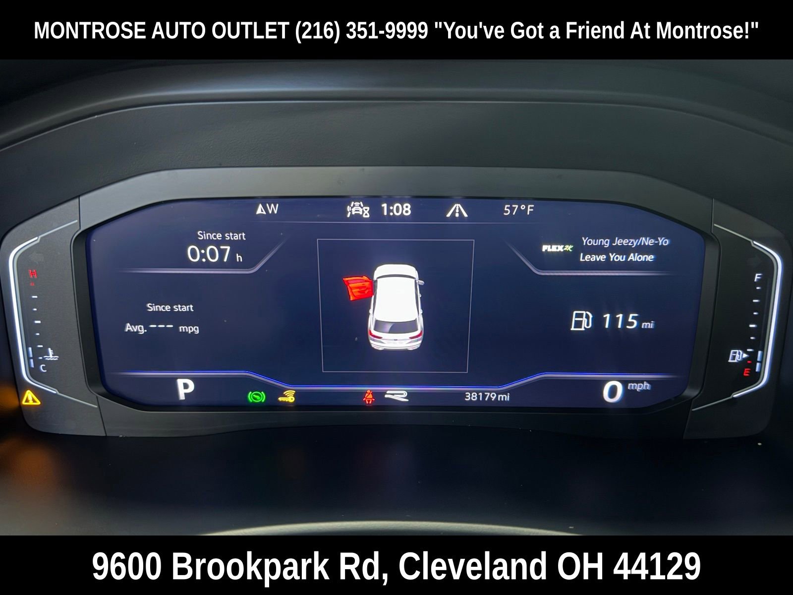 Used 2022 Volkswagen Atlas Cross Sport SEL R-Line image 20