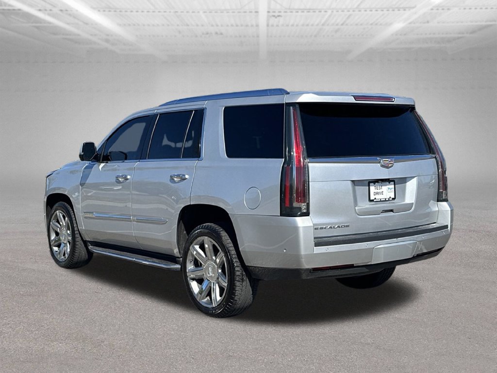 Used 2020 Cadillac Escalade Luxury RWD image 5