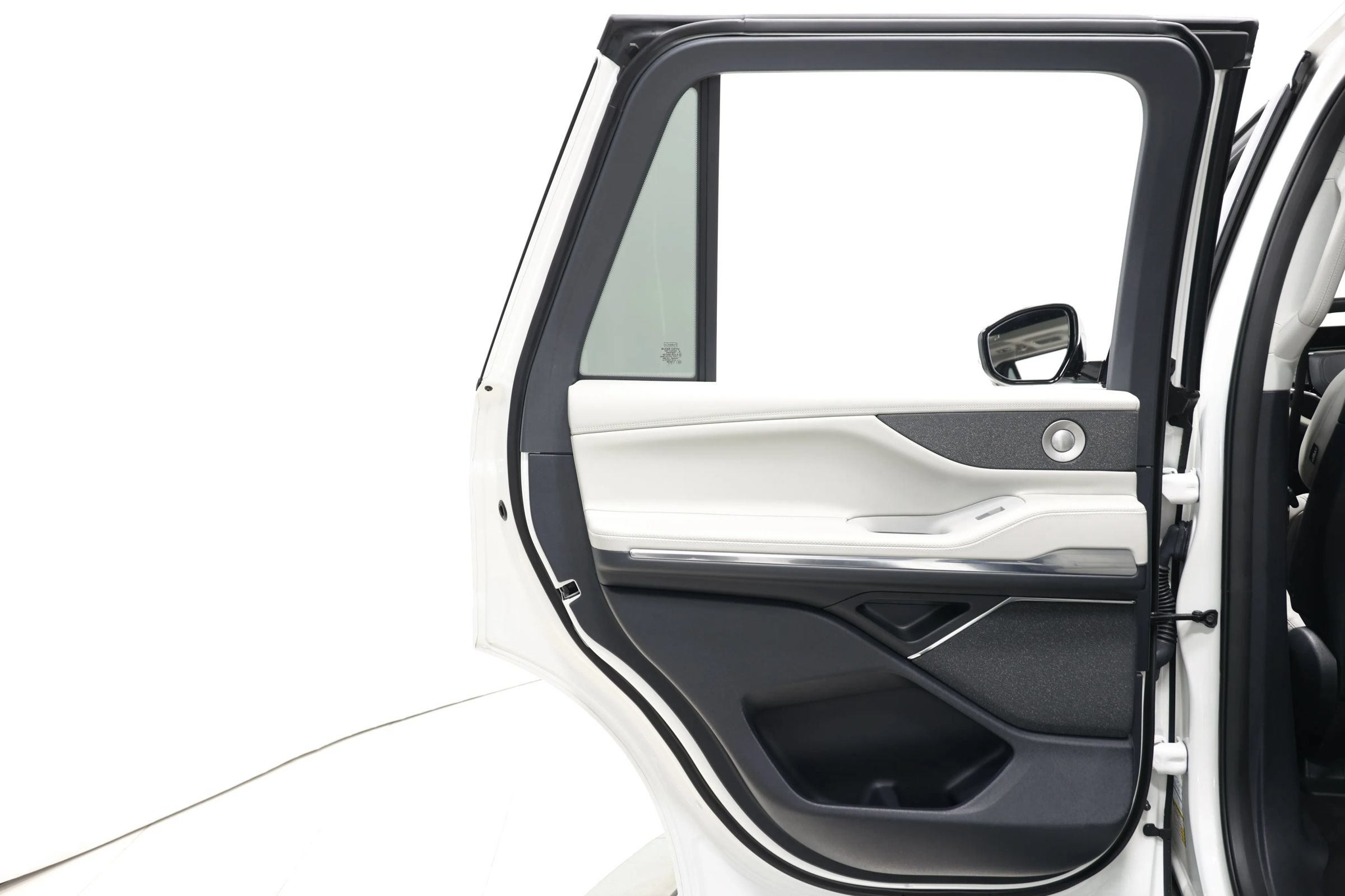 Used 2025 Lincoln Navigator Reserve AWD/4WD image 53