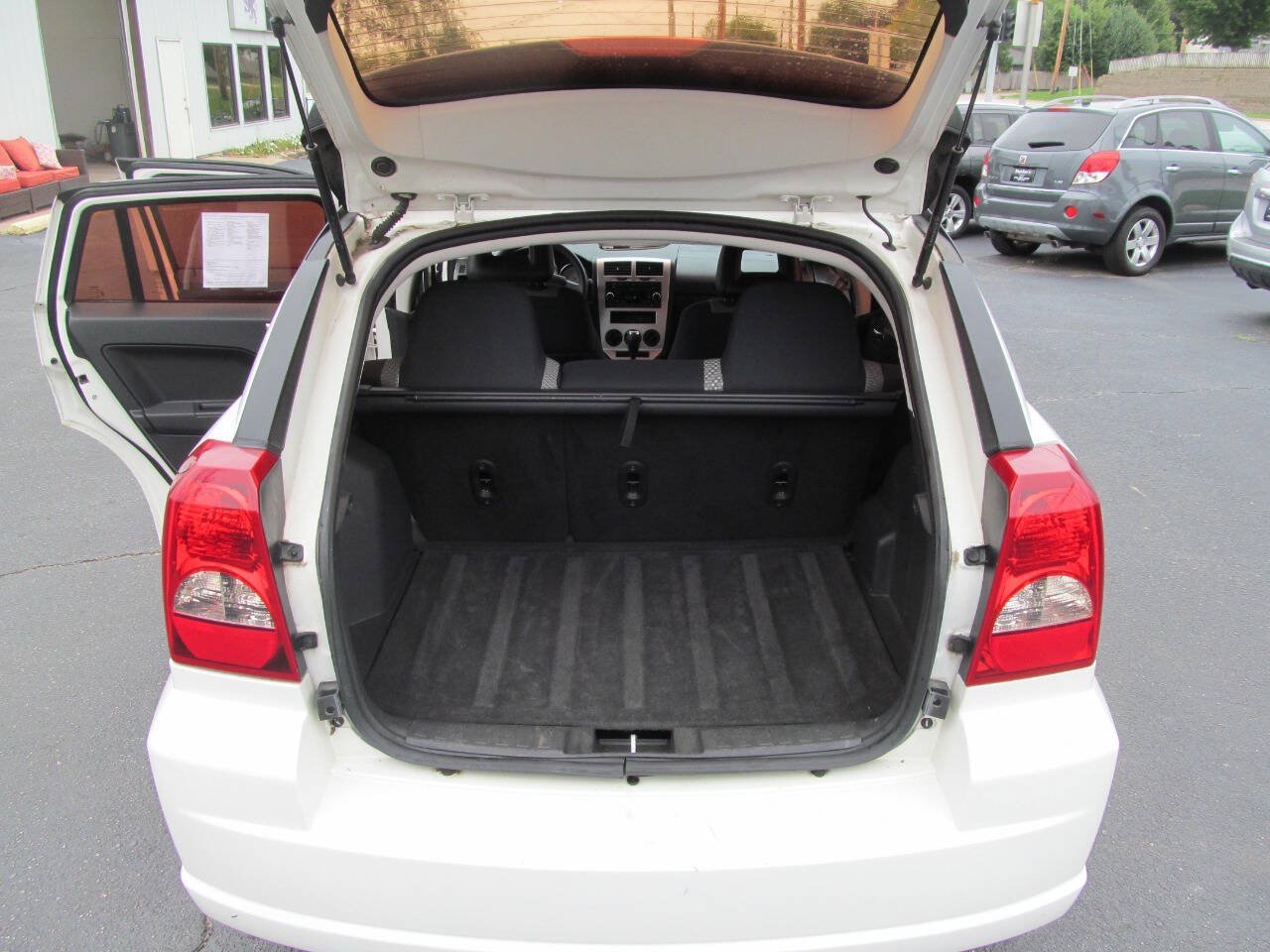 Used 2009 Dodge Caliber SXT FWD image 17