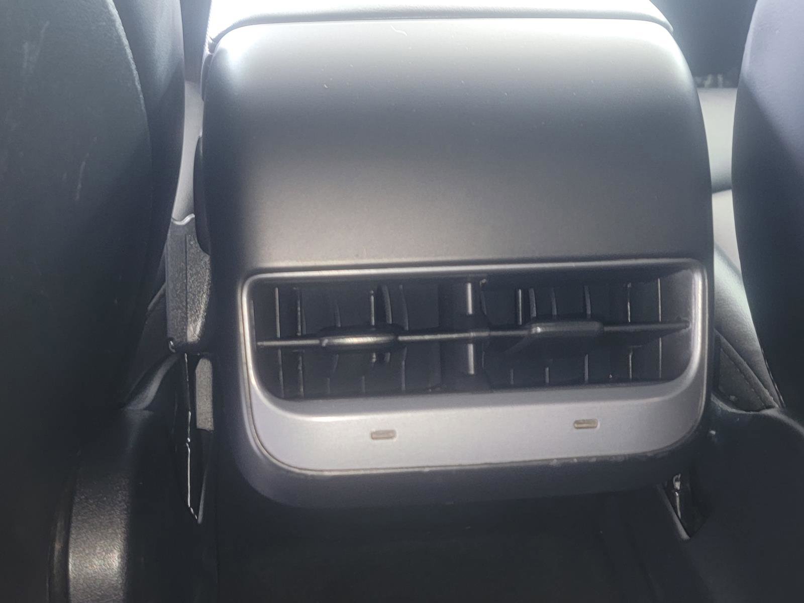 Used 2023 Tesla Model Y Long Range AWD/4WD image 24