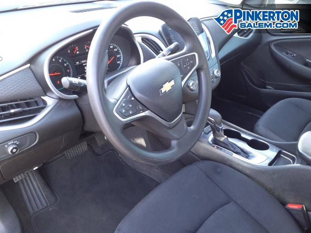 Used 2022 Chevrolet Malibu LS image 9