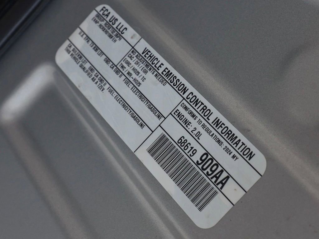 Used 2024 Jeep Grand Cherokee Overland w/ Luxury Tech Group IV image 31