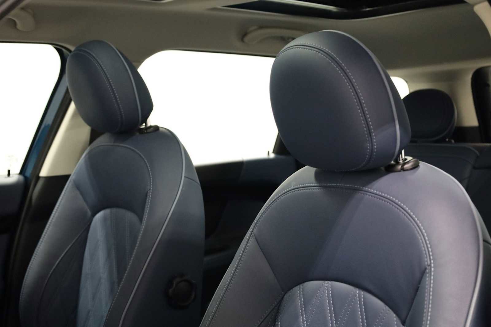 Used 2023 MINI Cooper Countryman S w/ Signature Upholstery Package image 18