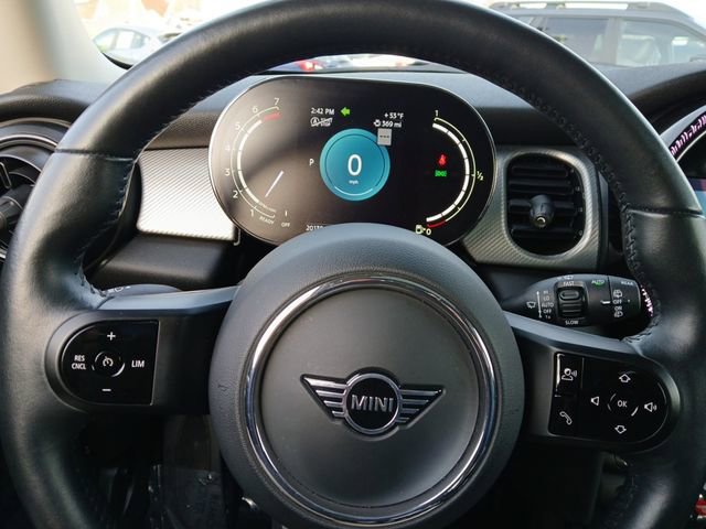 Used 2024 MINI Cooper 2-Door Hardtop image 10